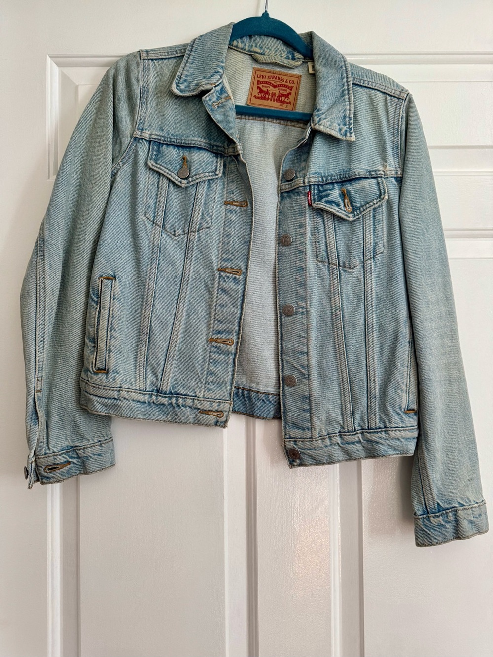 Levi's Light Wash Denim Trucker Jacket